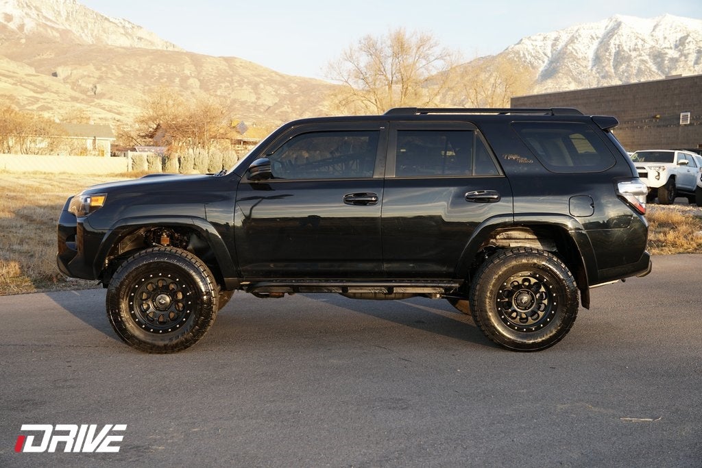 2022 Toyota 4Runner TRD Off-Road Premium