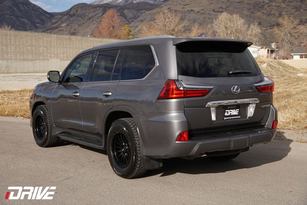 2016 Lexus LX 570