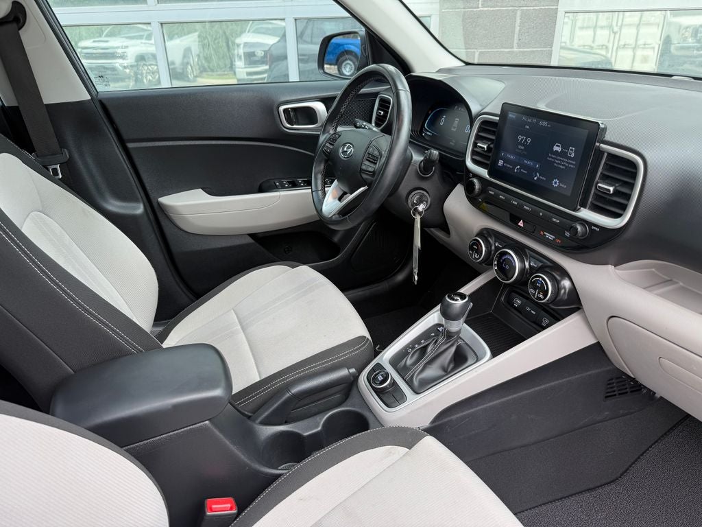 2023 Hyundai Venue SEL