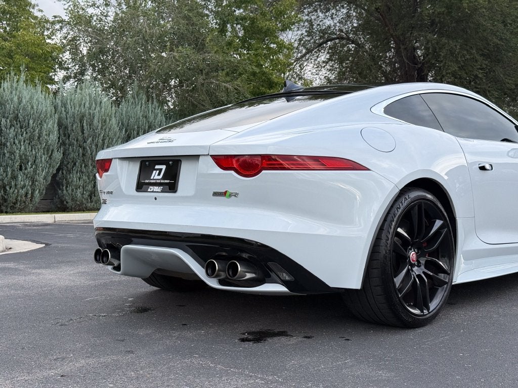 2016 Jaguar F-TYPE R