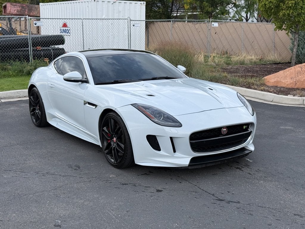 2016 Jaguar F-TYPE R
