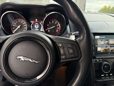 2016 Jaguar F-TYPE R