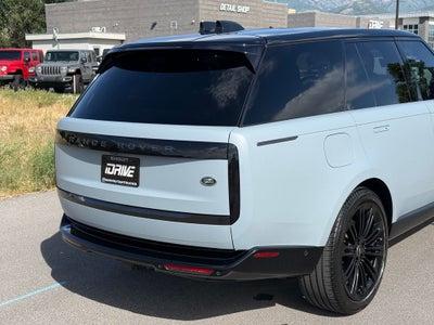 2023 Land Rover Range Rover SE