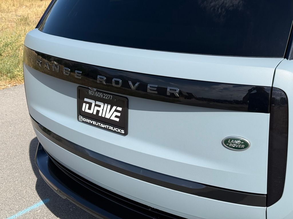 2023 Land Rover Range Rover SE