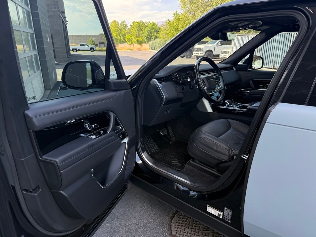 2023 Land Rover Range Rover SE