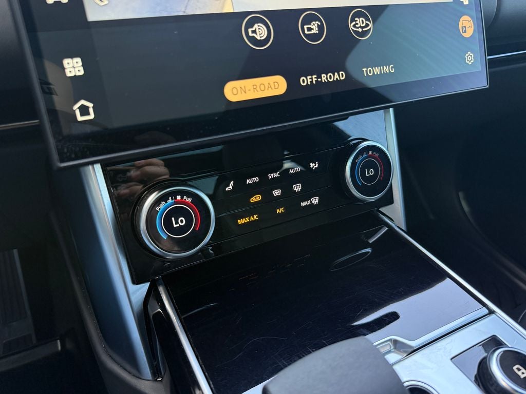 2023 Land Rover Range Rover SE