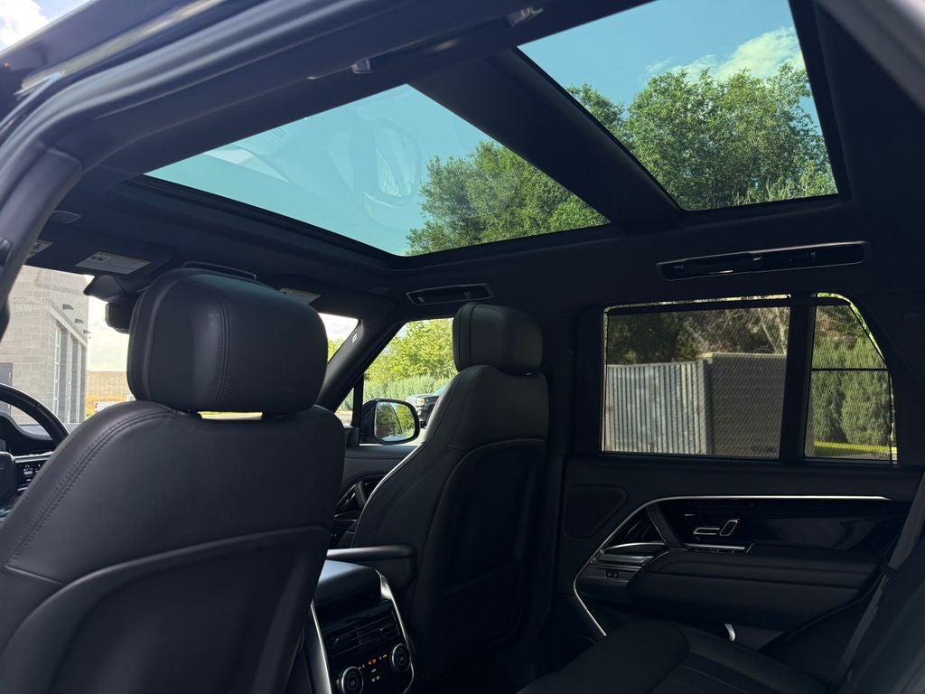 2023 Land Rover Range Rover SE