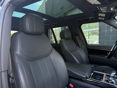2023 Land Rover Range Rover SE