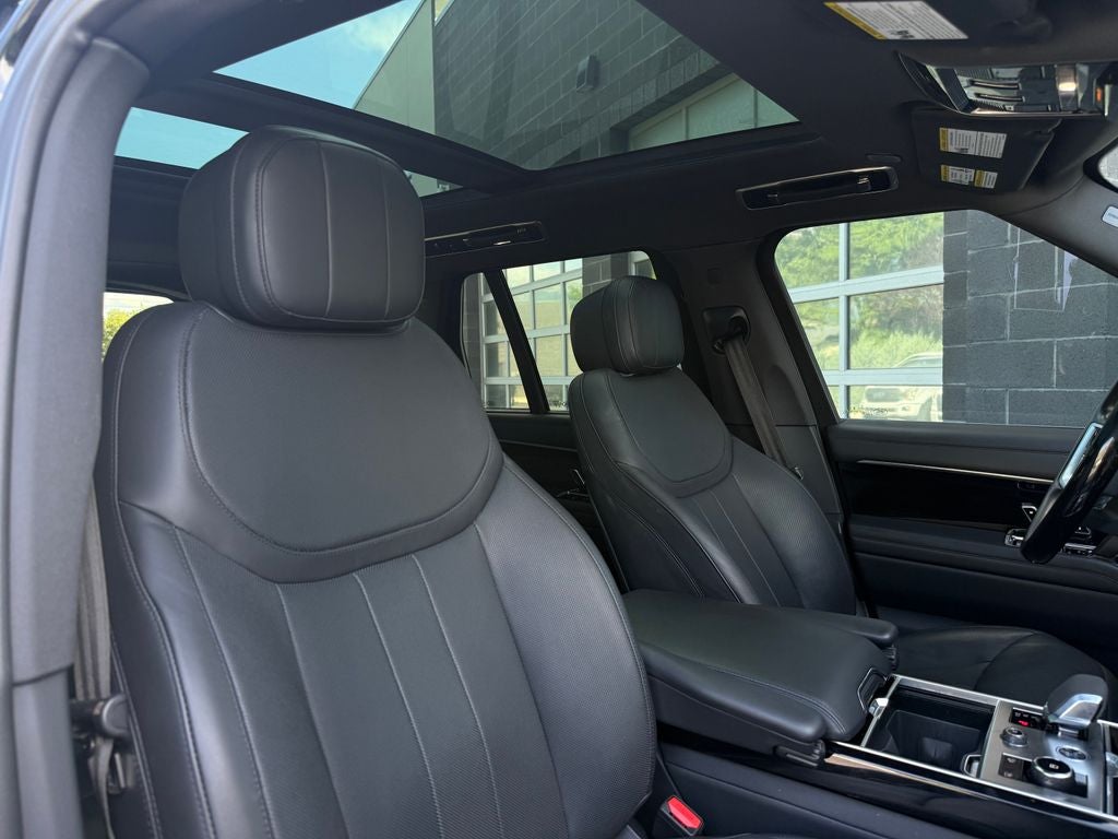 2023 Land Rover Range Rover SE