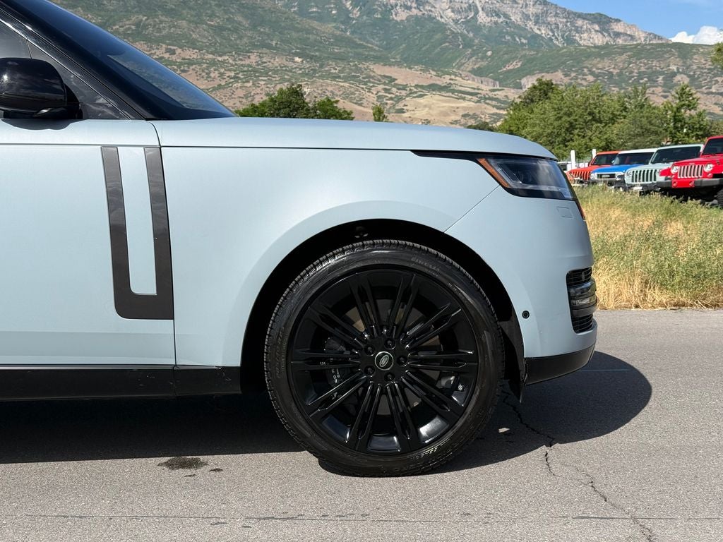 2023 Land Rover Range Rover SE