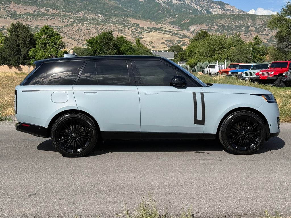 2023 Land Rover Range Rover SE