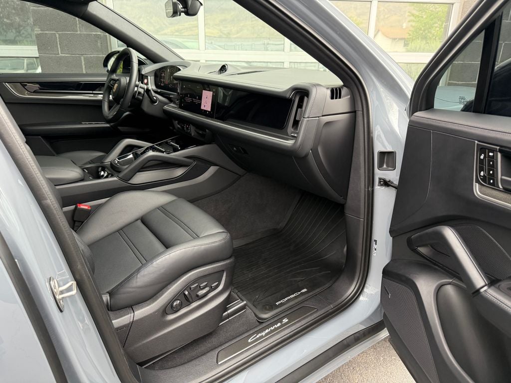 2026 Porsche Cayenne Coupe S