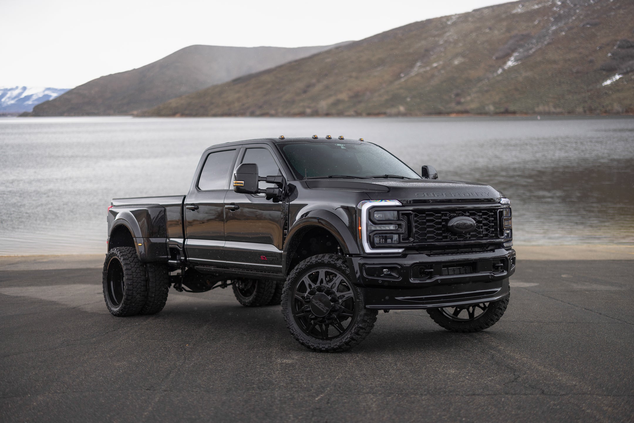 2024 Ford F450 Black 